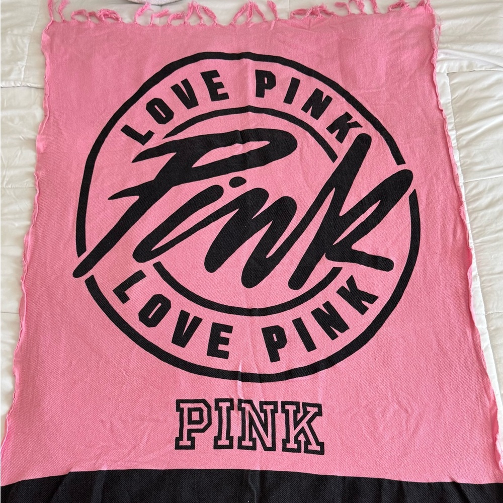 🌸PINK Victoria’s Secret Blanket🌸